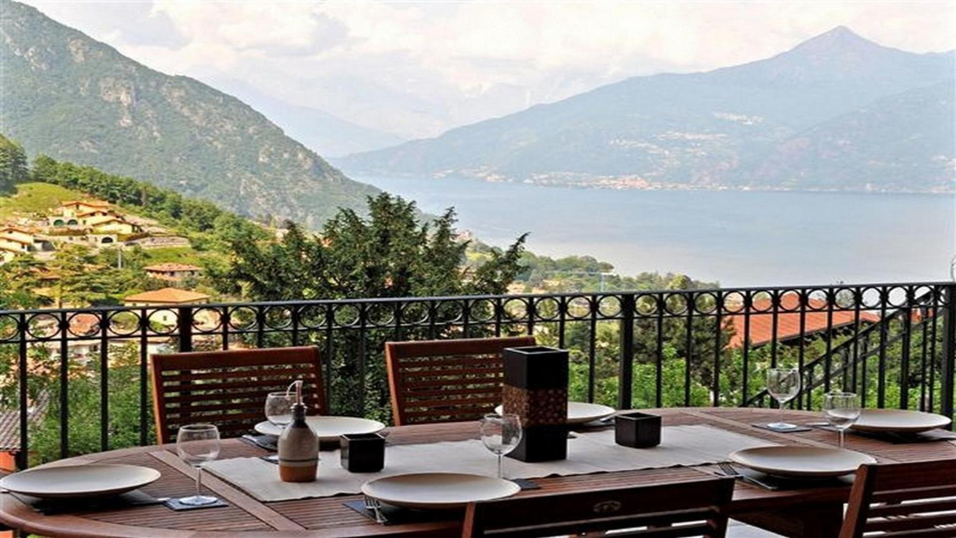 Clubhouse Villa Menaggio Bagian luar foto